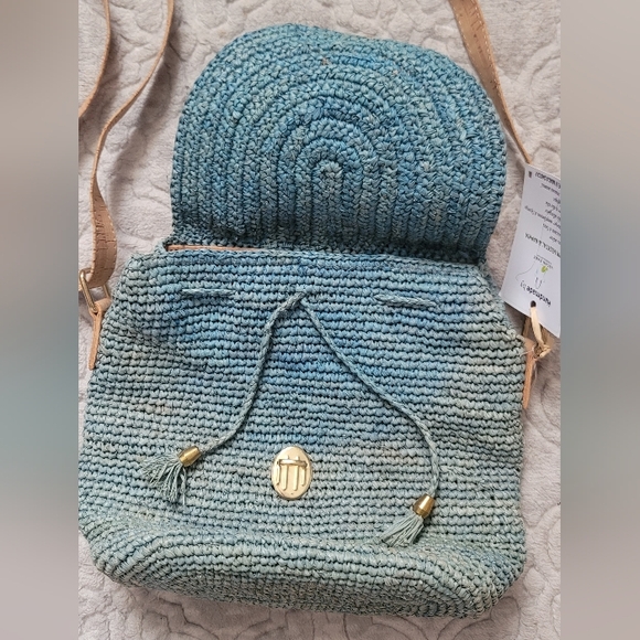 Vegan cork and raphia shoulder purse - Picture 8 of 10